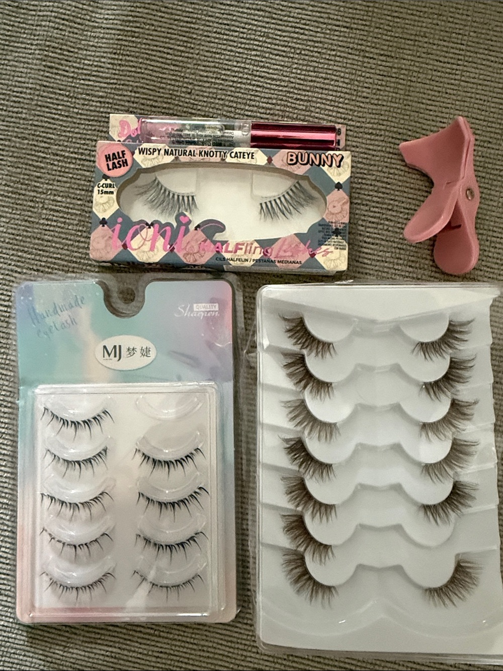 False Eyelash Lot with Applicator - Black and Brown Lashes